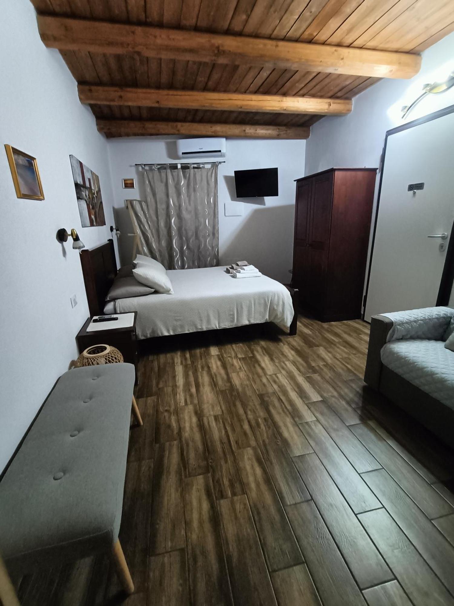 Bed And Breakfast Raggio Di Sole Іглесіас Екстер'єр фото