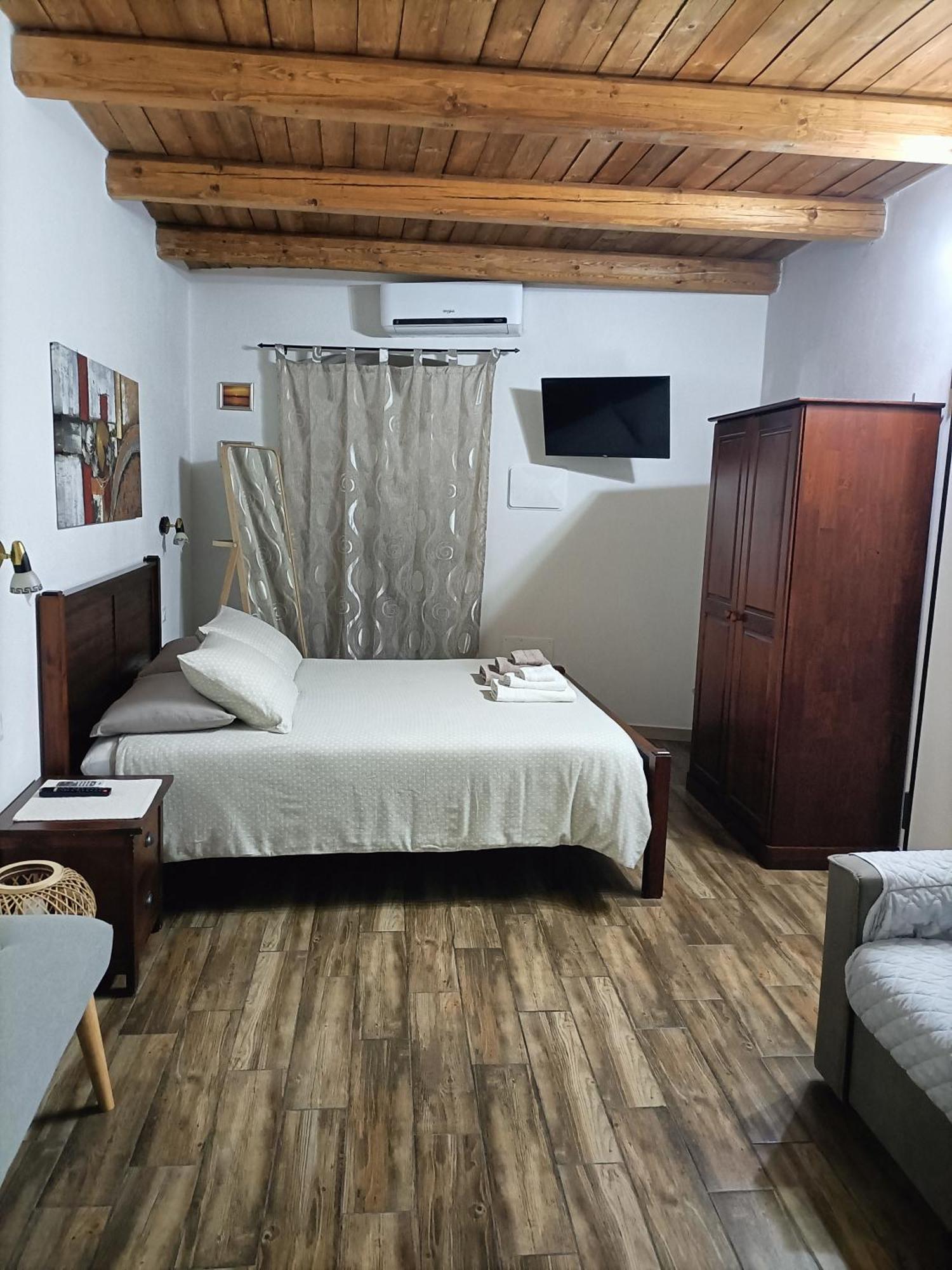 Bed And Breakfast Raggio Di Sole Іглесіас Екстер'єр фото